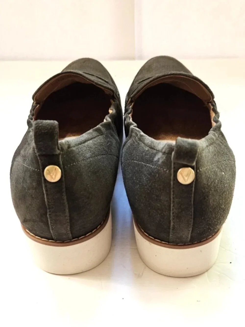 Vionic Cynthia II Dark Green Suede Penny Loafers Size 10 Womens EUC